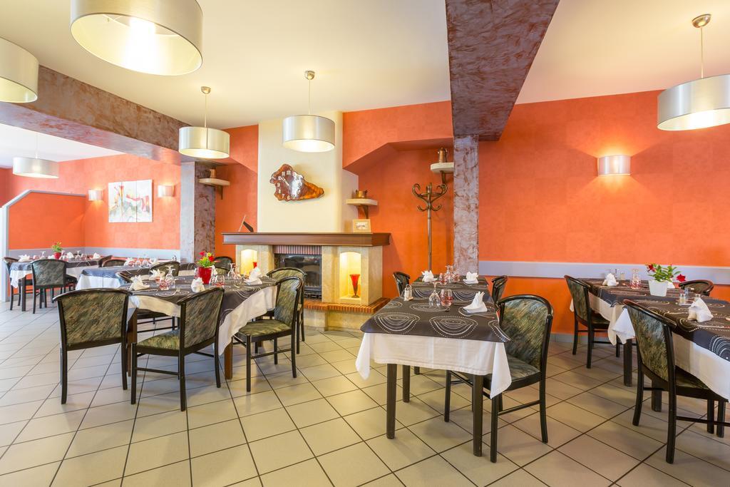 Logis Hotel Le Florina Sainte-Florine Екстериор снимка