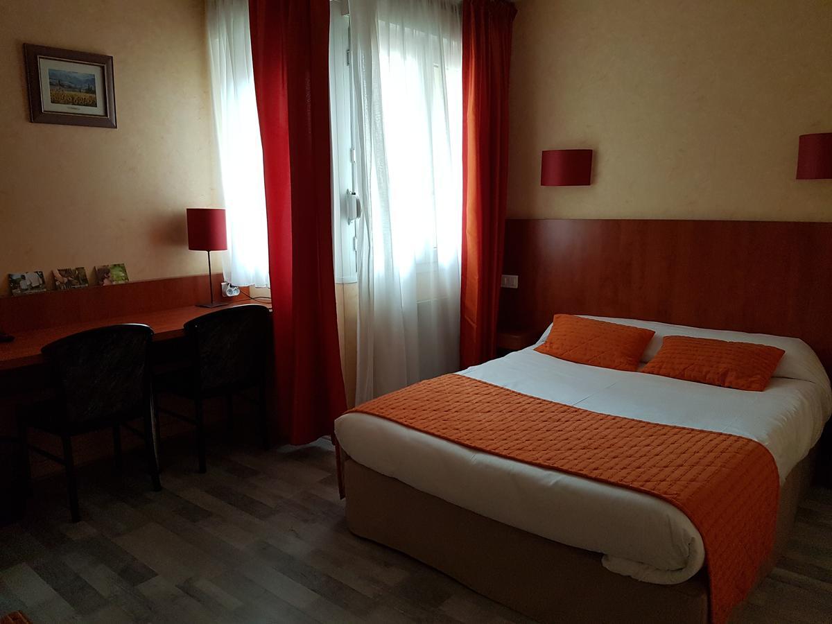 Logis Hotel Le Florina Sainte-Florine Екстериор снимка